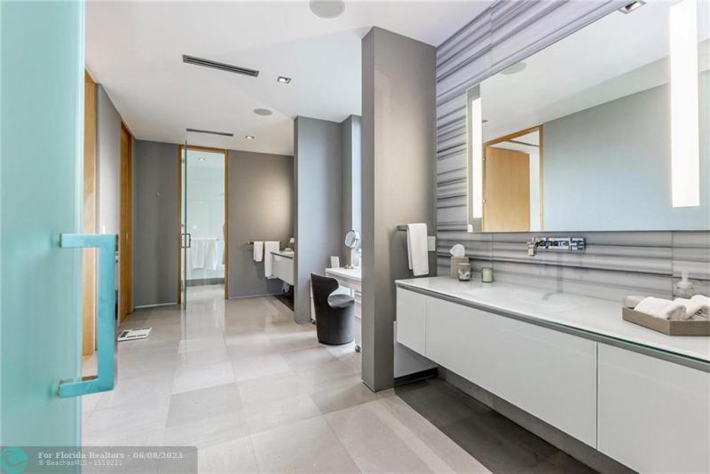  Single Family Homes Photo 37:  Fort Lauderdale,  FL 33301