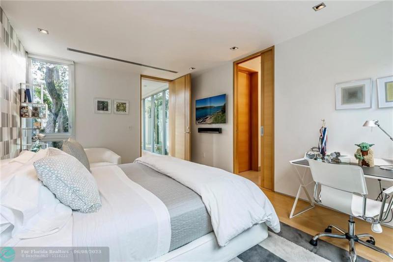  Single Family Homes Photo 45:  Fort Lauderdale,  FL 33301