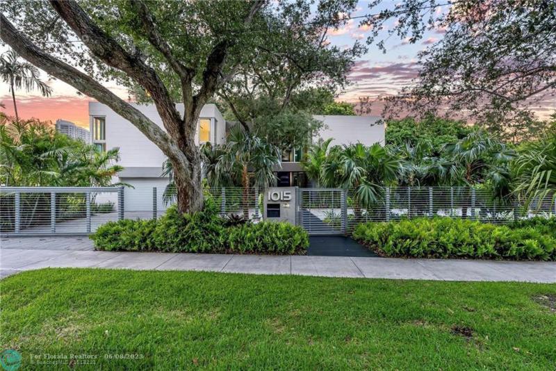  Single Family Homes Photo 5:  Fort Lauderdale,  FL 33301