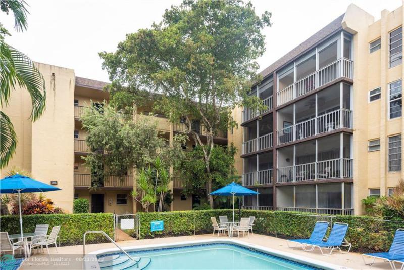  Condo & Townhome Photos