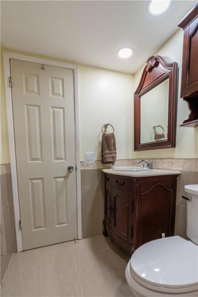  Condo & Townhome Photos