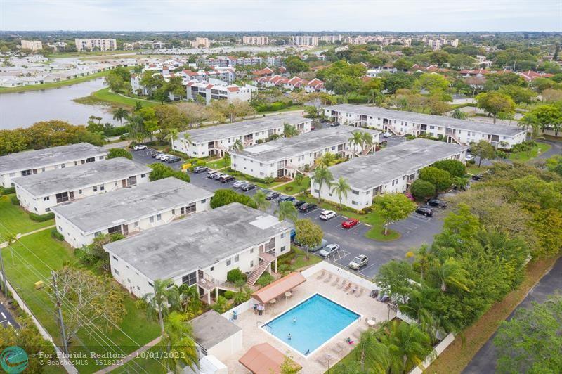  Condo & Townhome Photos