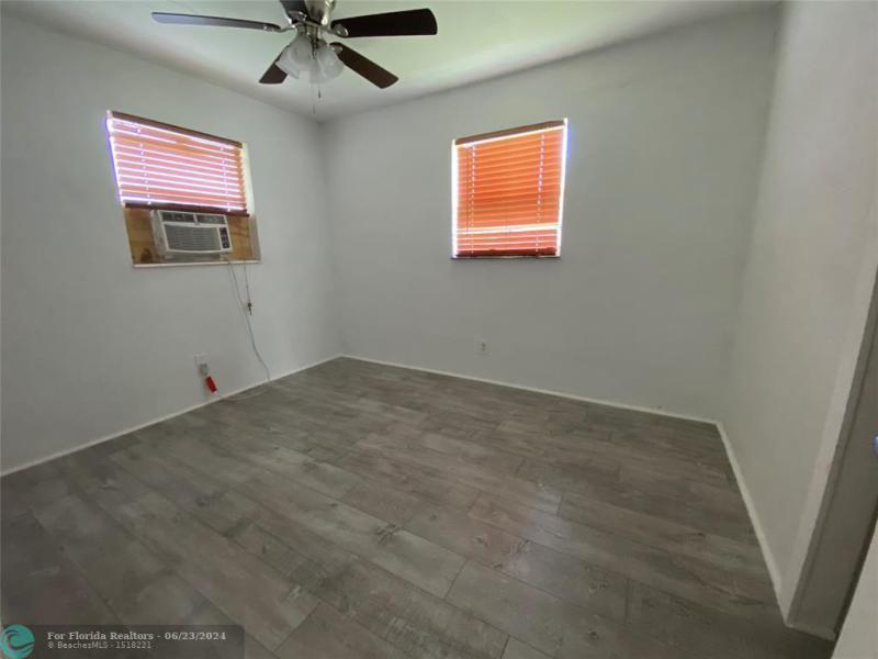 Duplex, Triplex and Fourplex Images