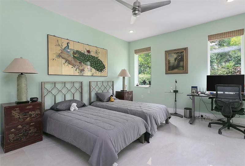 Single Family Homes Photo 26: 2701 NE 2nd Ave  Wilton Manors,  FL 33334