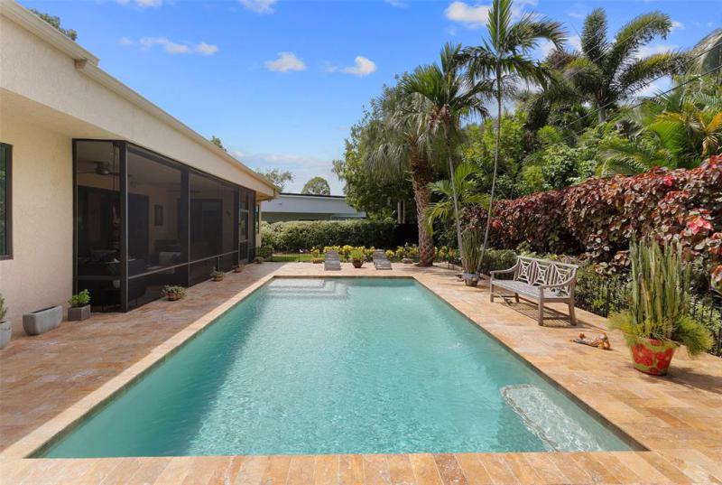  Single Family Homes Photo 4: 2701 NE 2nd Ave  Wilton Manors,  FL 33334
