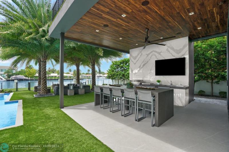  Single Family Homes Photo 48: 671 Middle River Dr  Fort Lauderdale,  FL 33304