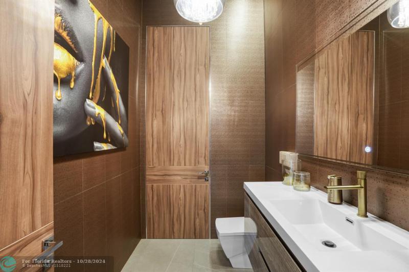 Single Family Homes Photo 53: 671 Middle River Dr  Fort Lauderdale,  FL 33304