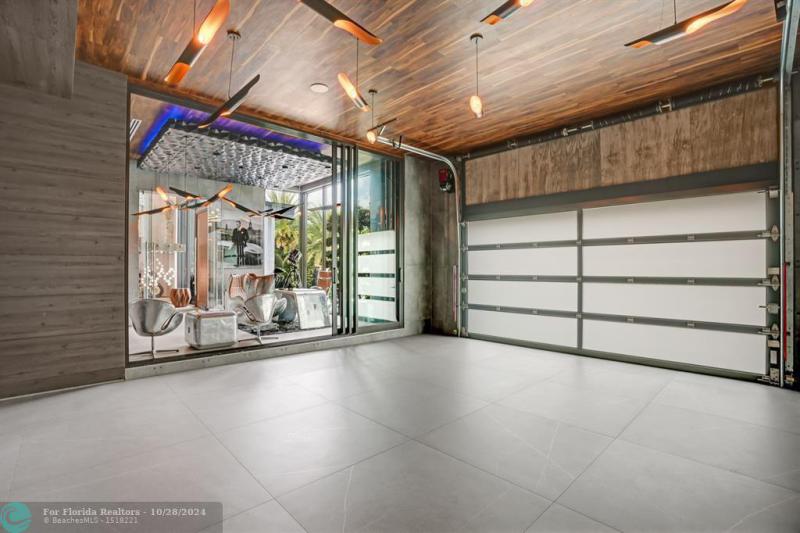  Single Family Homes Photo 62: 671 Middle River Dr  Fort Lauderdale,  FL 33304