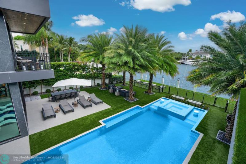  Single Family Homes Photo 76: 671 Middle River Dr  Fort Lauderdale,  FL 33304
