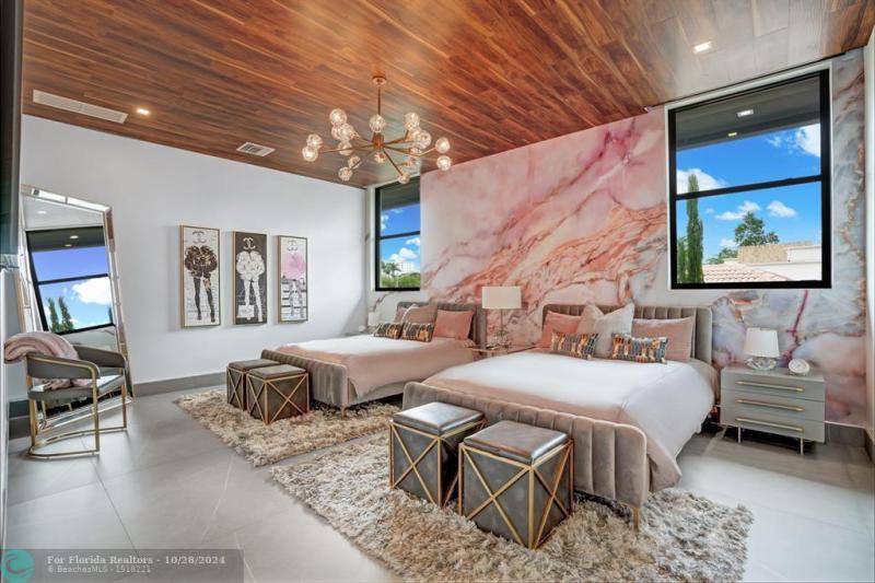  Single Family Homes Photo 84: 671 Middle River Dr  Fort Lauderdale,  FL 33304