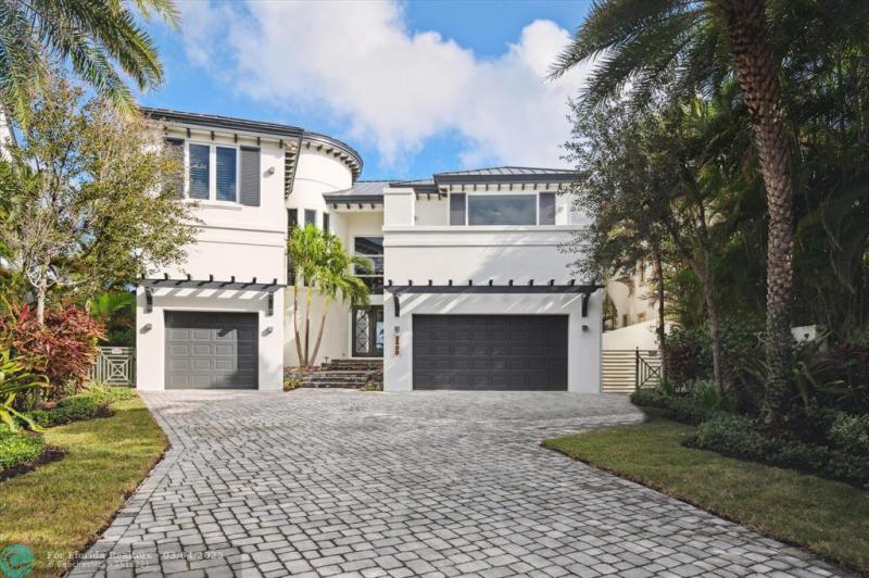  Single Family Homes Photo 23: 2400 Bay Dr  Pompano Beach,  FL 33062