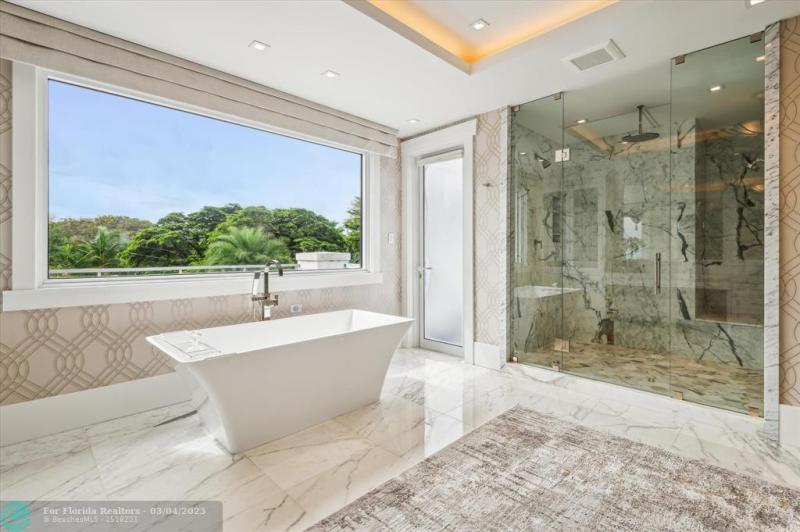  Single Family Homes Photo 40: 2400 Bay Dr  Pompano Beach,  FL 33062