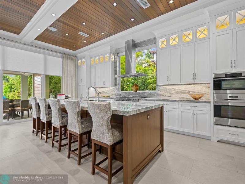  Single Family Homes Photo 15: 1110 SE 4th St  Fort Lauderdale,  FL 33301