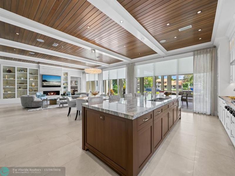  Single Family Homes Photo 17: 1110 SE 4th St  Fort Lauderdale,  FL 33301