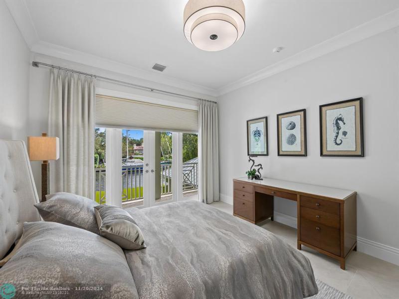  Single Family Homes Photo 35: 1110 SE 4th St  Fort Lauderdale,  FL 33301