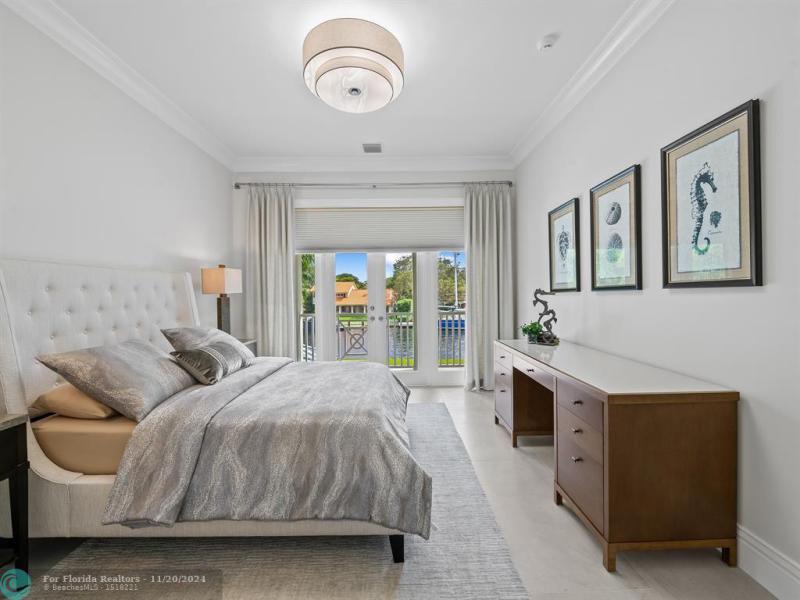  Single Family Homes Photo 36: 1110 SE 4th St  Fort Lauderdale,  FL 33301