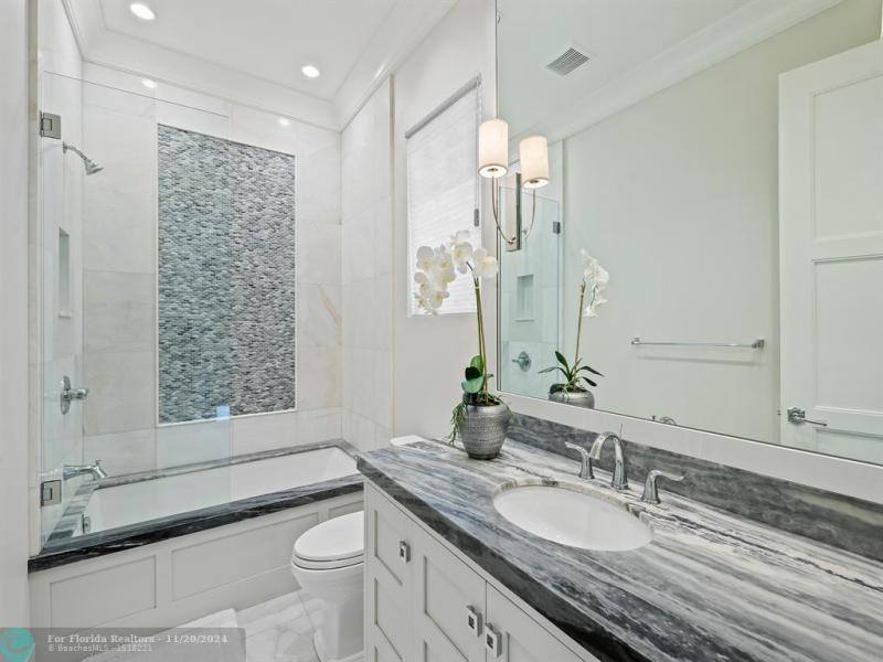  Single Family Homes Photo 41: 1110 SE 4th St  Fort Lauderdale,  FL 33301