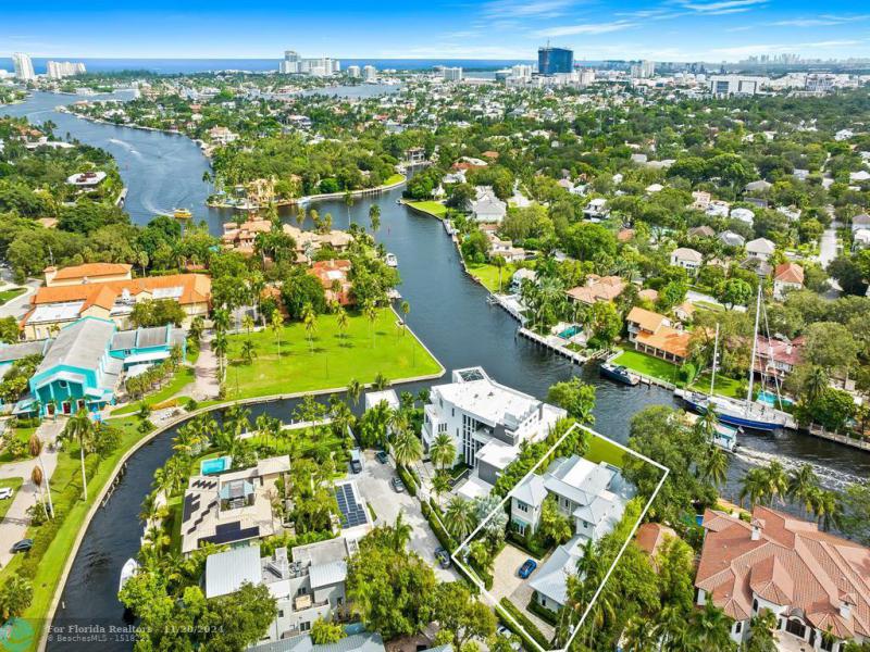  Single Family Homes Photo 49: 1110 SE 4th St  Fort Lauderdale,  FL 33301
