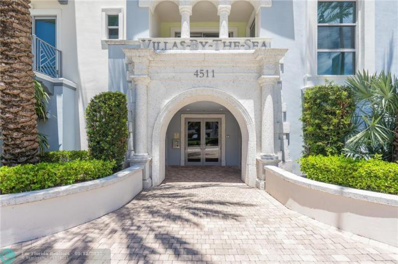  Condo & Townhome Photos