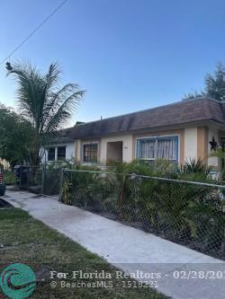  Single Family Homes Photo 2: 21100 NW 39th Ave  Miami Gardens,  FL 33055