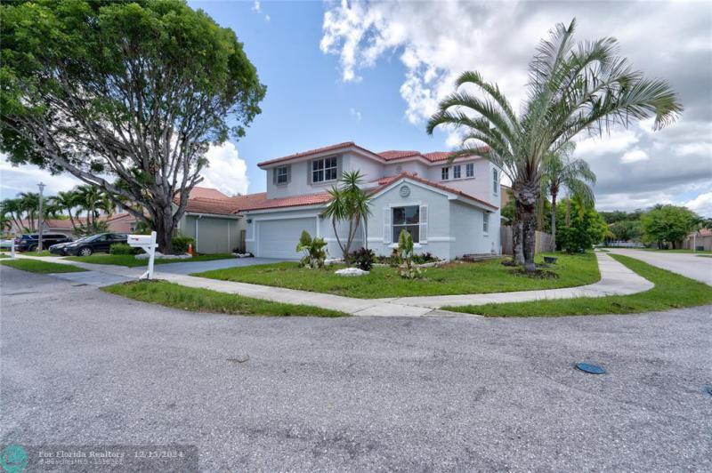  Single Family Homes Photo 5: 6611 SKIPPER TERRACE  Margate,  FL 33063