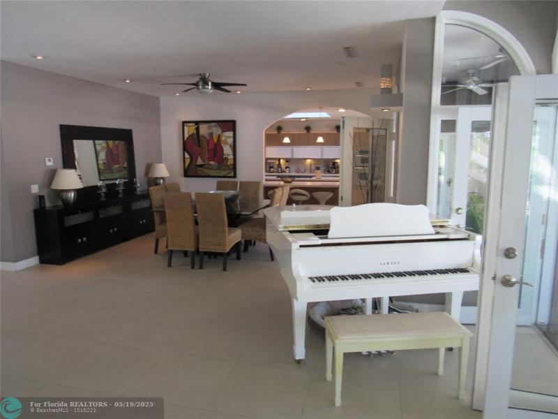 Single Family Homes Photo 12: 185 Palm Ave  Miami Beach,  FL 33139