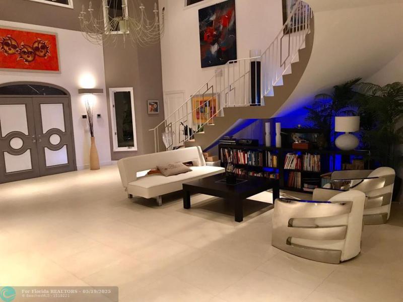 Single Family Homes Photo 17: 185 Palm Ave  Miami Beach,  FL 33139