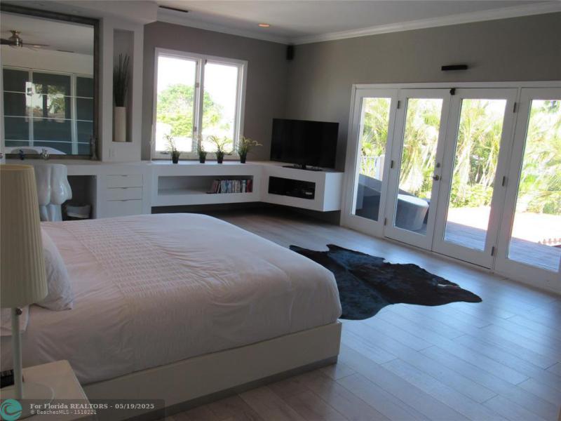  Single Family Homes Photo 37: 185 Palm Ave  Miami Beach,  FL 33139