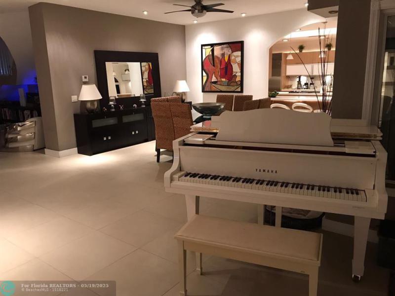  Single Family Homes Photo 39: 185 Palm Ave  Miami Beach,  FL 33139