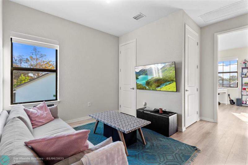  Single Family Homes Photo 17:  Tamarac,  FL 33321