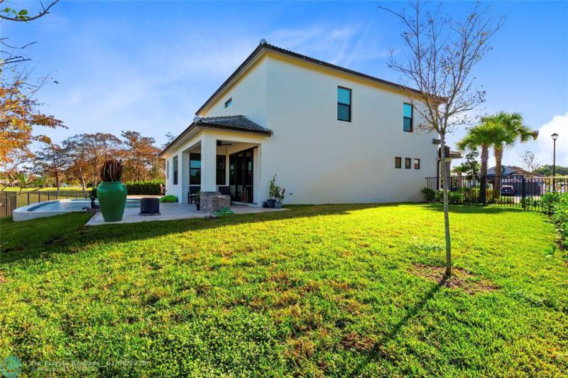  Single Family Homes Photo 33:  Tamarac,  FL 33321