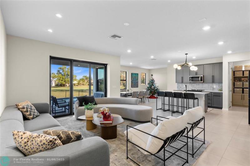  Single Family Homes Photo 9:  Tamarac,  FL 33321