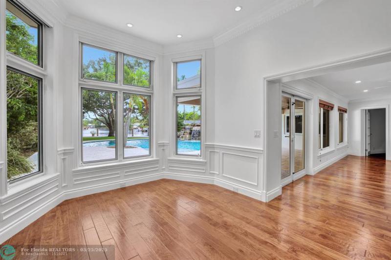  Single Family Homes Photo 12: 1508 NE 30th Ct  Oakland Park,  FL 33334