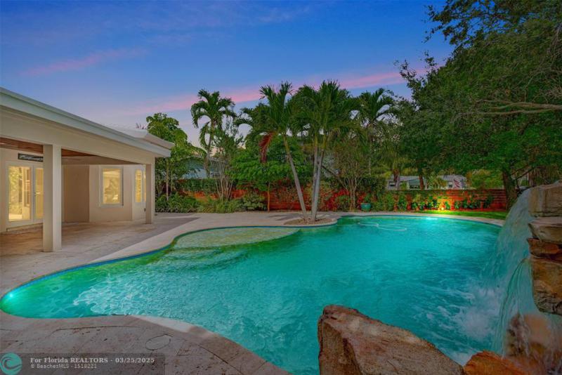  Single Family Homes Photo 37: 1508 NE 30th Ct  Oakland Park,  FL 33334