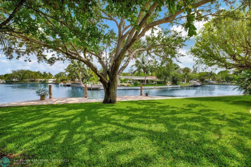  Single Family Homes Photo 45: 1508 NE 30th Ct  Oakland Park,  FL 33334
