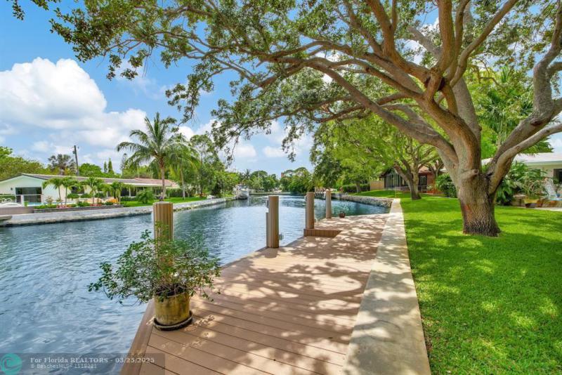  Single Family Homes Photo 46: 1508 NE 30th Ct  Oakland Park,  FL 33334