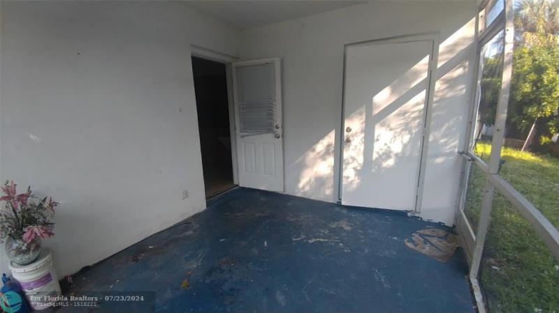 Duplex, Triplex and Fourplex Images
