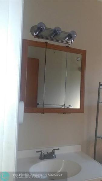 Duplex, Triplex and Fourplex Images