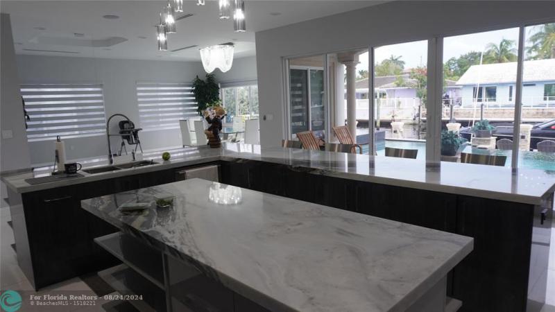  Single Family Homes Photo 25: 2616 SE 10th CT  Pompano Beach,  FL 33062