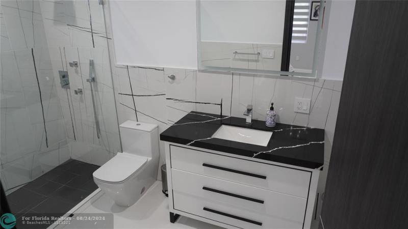  Single Family Homes Photo 60: 2616 SE 10th CT  Pompano Beach,  FL 33062