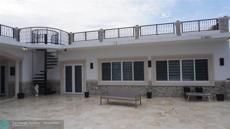  Single Family Homes Photo 74: 2616 SE 10th CT  Pompano Beach,  FL 33062