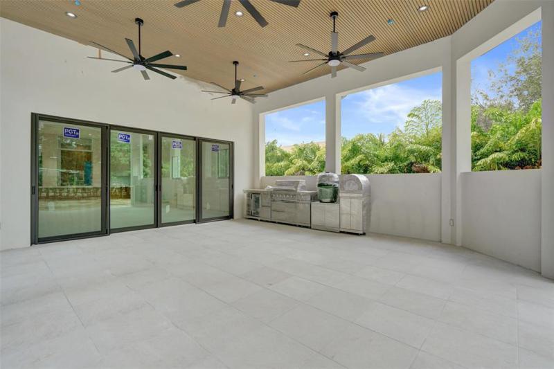  Single Family Homes Photo 17: 11951 SW 3rd St  Plantation,  FL 33325