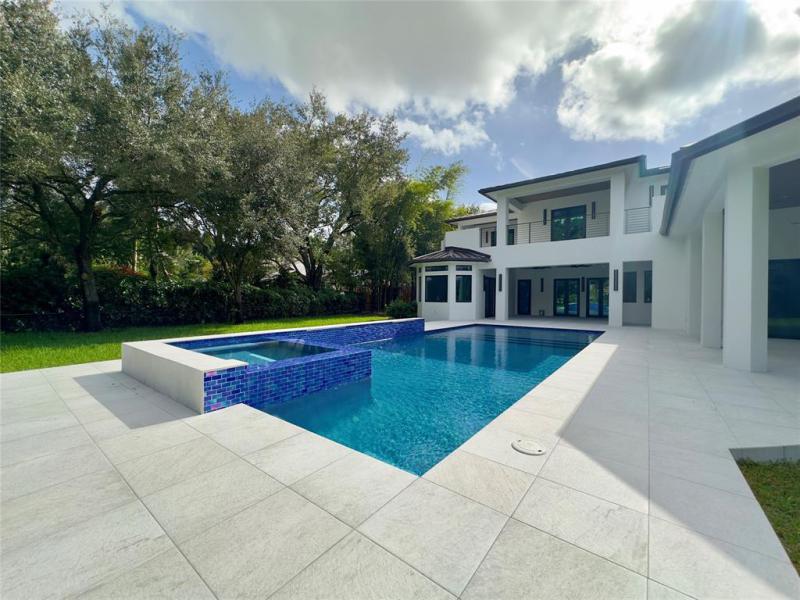  Single Family Homes Photo 19: 11951 SW 3rd St  Plantation,  FL 33325