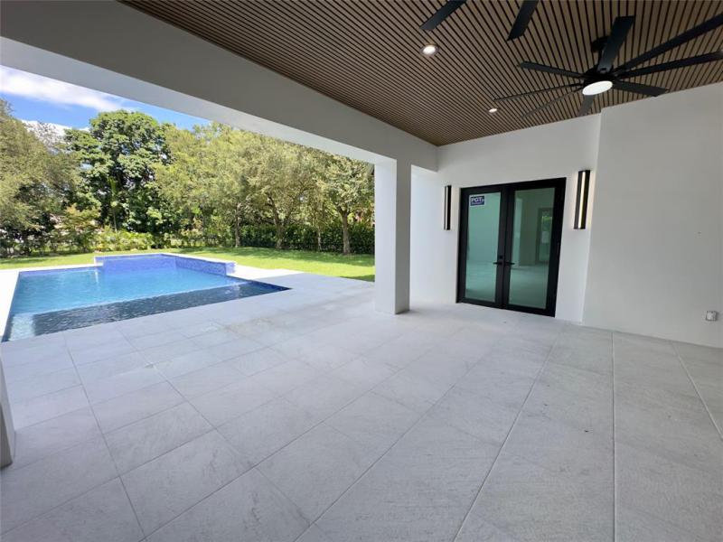  Single Family Homes Photo 25: 11951 SW 3rd St  Plantation,  FL 33325