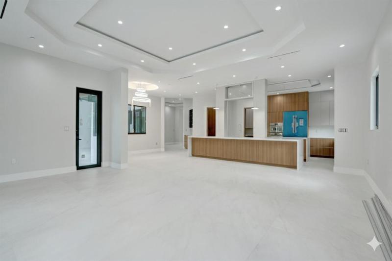  Single Family Homes Photo 5: 11951 SW 3rd St  Plantation,  FL 33325