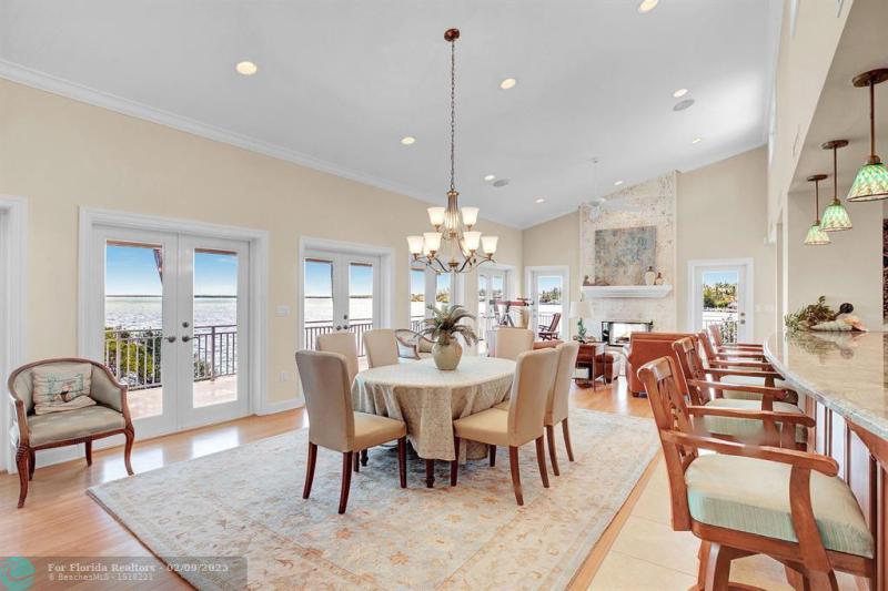  Single Family Homes Photo 25: 170 Sapodilla Dr  Islamorada,  FL 33036