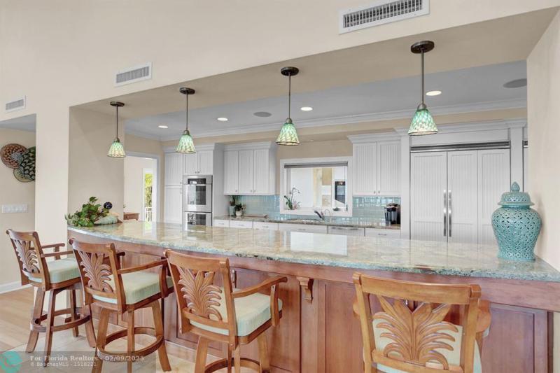  Single Family Homes Photo 28: 170 Sapodilla Dr  Islamorada,  FL 33036