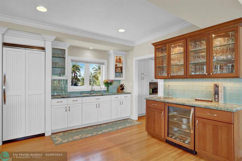  Single Family Homes Photo 29: 170 Sapodilla Dr  Islamorada,  FL 33036