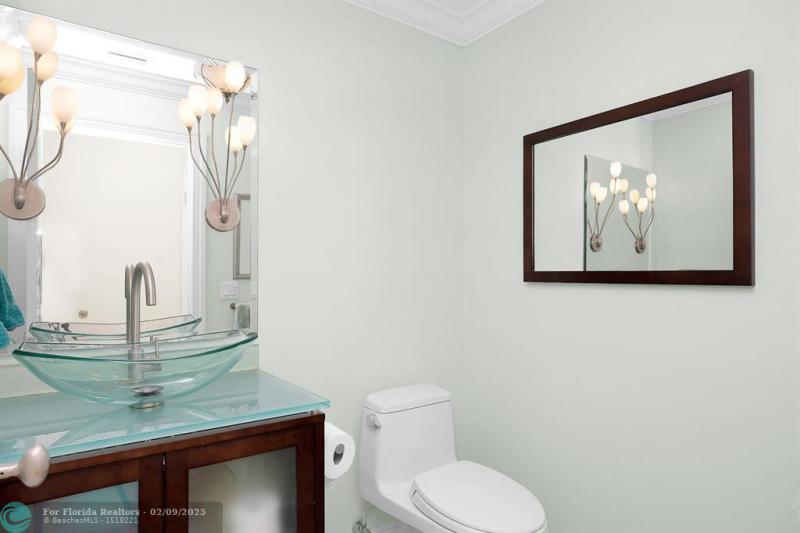  Single Family Homes Photo 34: 170 Sapodilla Dr  Islamorada,  FL 33036