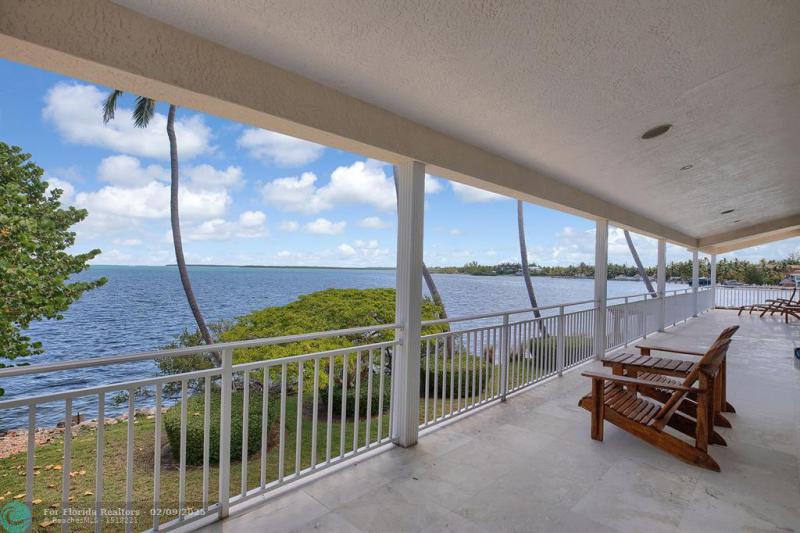  Single Family Homes Photo 39: 170 Sapodilla Dr  Islamorada,  FL 33036